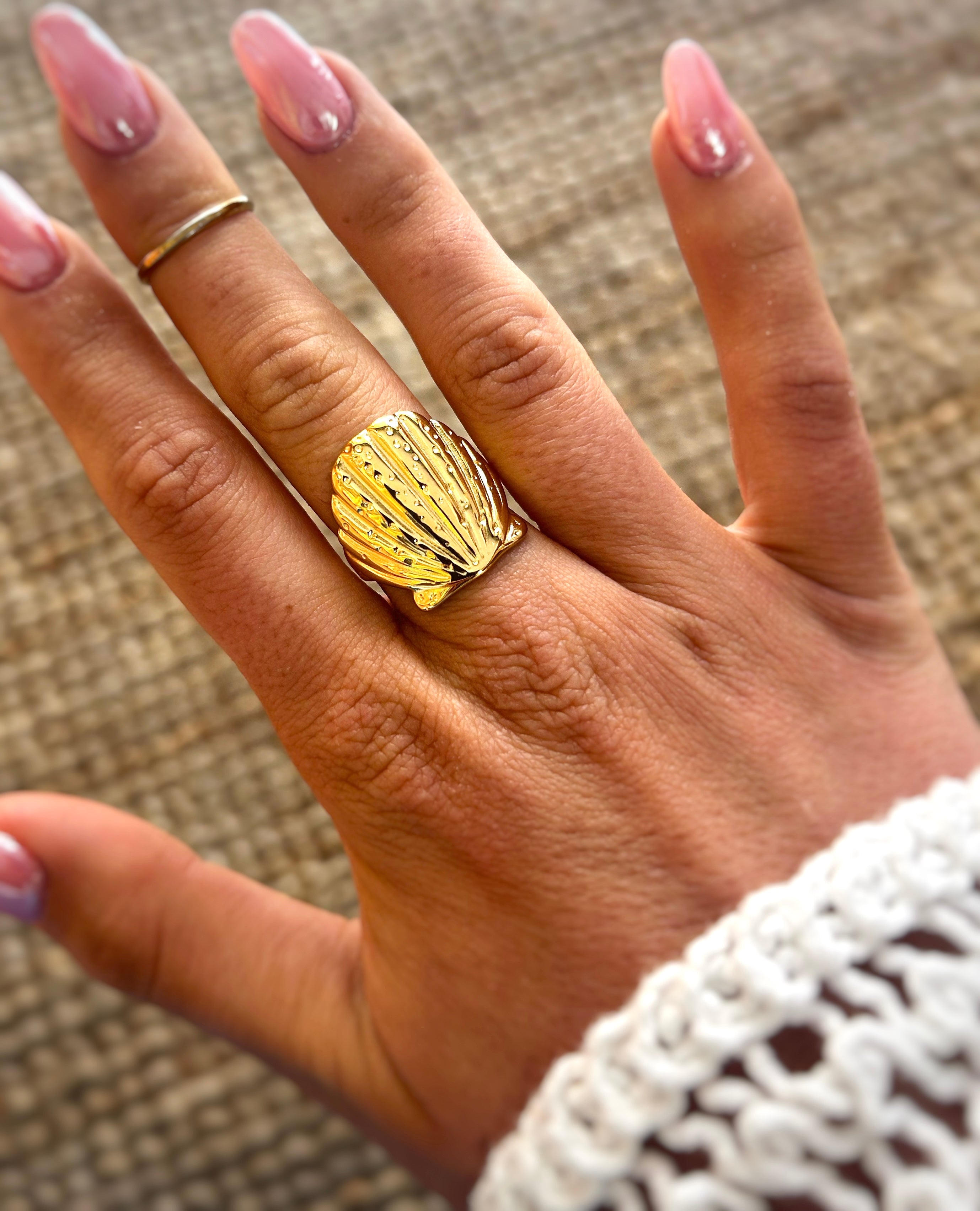 Bague coquillages